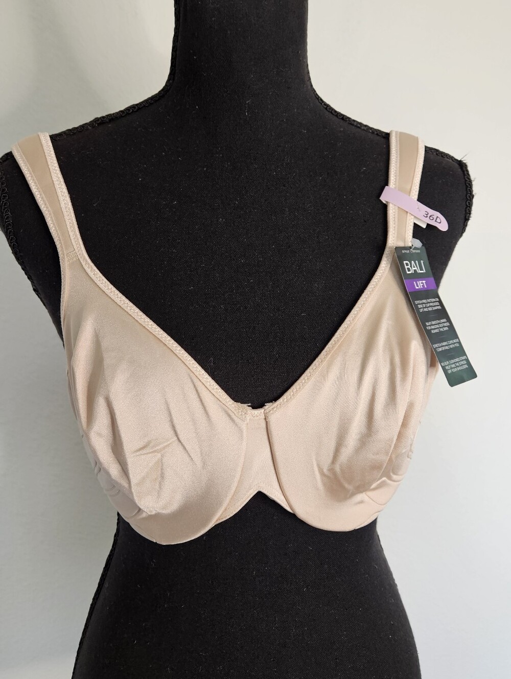 NWT Bali Lift Bra Underwire Padded Straps 36D Nude